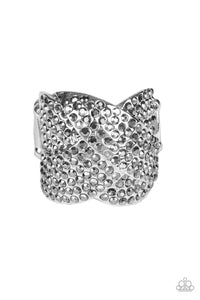 Scandalous Simmer Women's Silver Ring