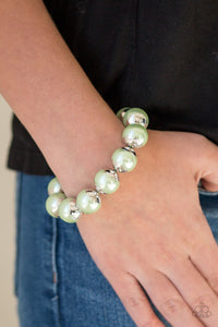 Paparazzi One Woman Show-Stopper - Oversized Green Pearl Stretch Bracelet