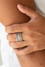 Load image into Gallery viewer, Tycoon Tribe Men&#39;s Silver Ring
