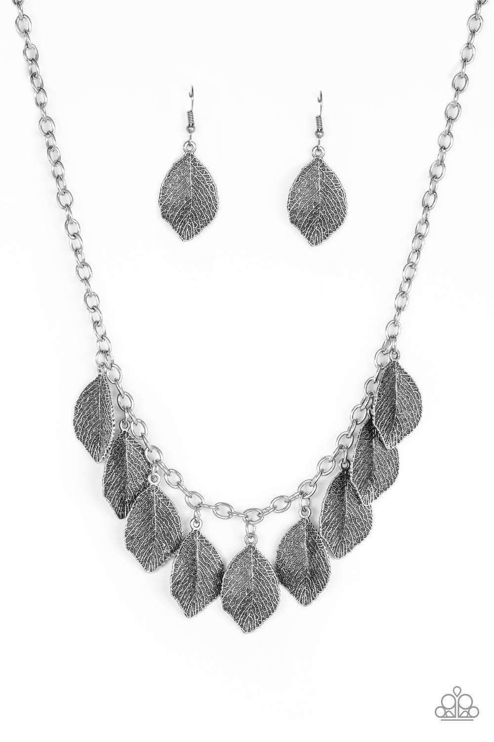 Paparazzi - A True BE-LEAF-er  -Silver Necklace