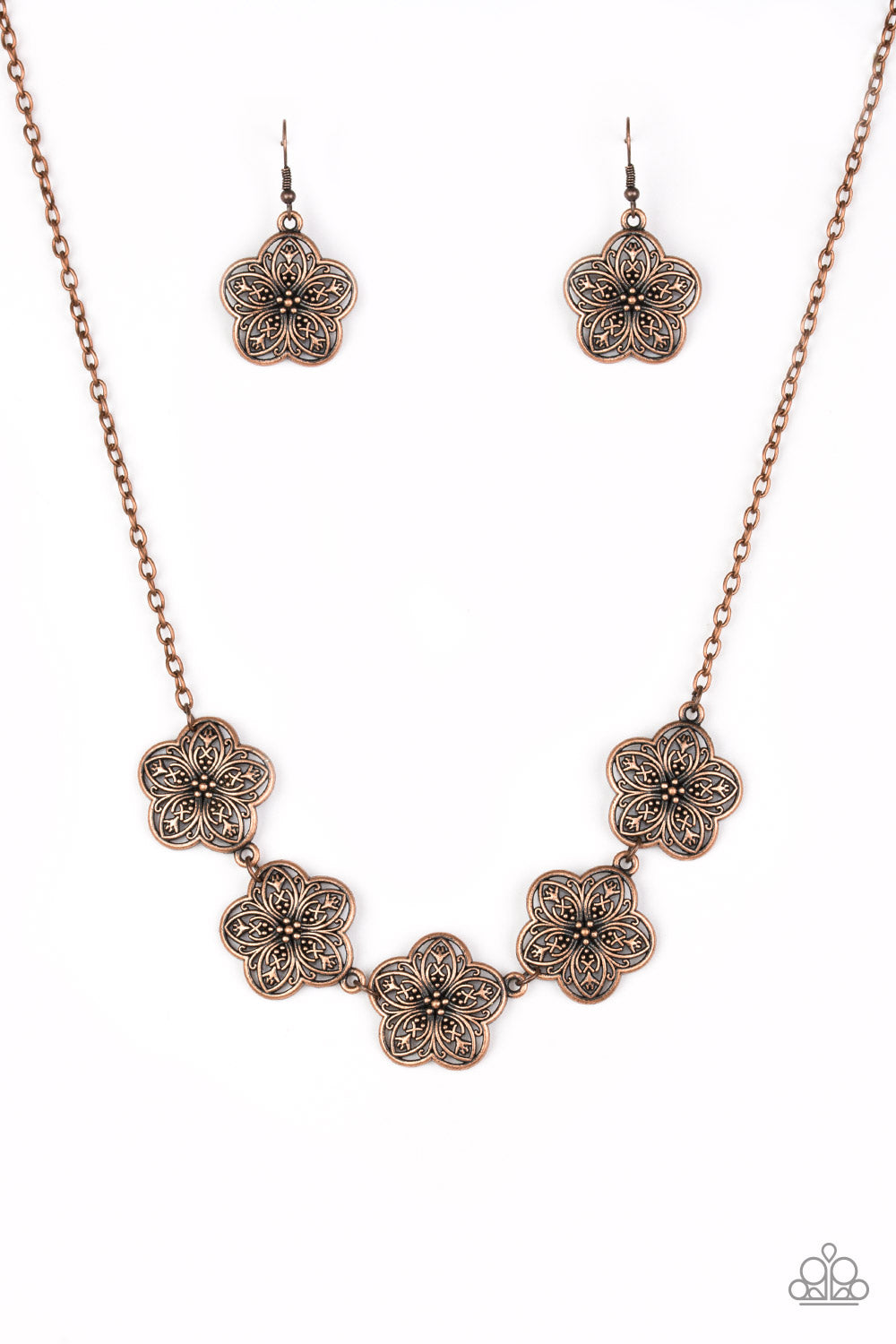 Paparazzi - Garden Groove - Cooper Flower Necklace