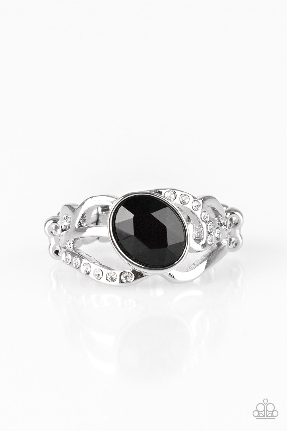 Paparazzi Couldn't Care Flawless Black Ring