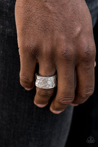 Paparazzi Self Made Man - Men's Silver Textured Ring