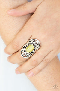 Paparazzi Gleam Big Yellow Cat's Eye Ring