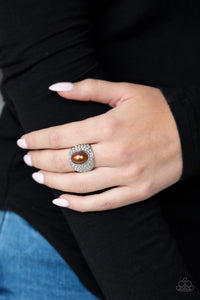 Paparazzi Glittering Go-Getter Brown Pearl Ring