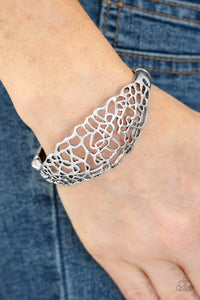 Paparazzi - Airy Asymmetry - Silver Bangle Hinged Bracelet
