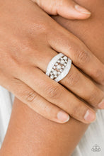 Load image into Gallery viewer, Paparazzi Royal Treasury - White Ring
