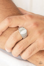 Load image into Gallery viewer, Cool Down Men&#39;s Silver Ring with either Blue, Orange or White Cat Eye Stone
