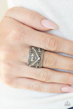 Load image into Gallery viewer, Paparazzi - Primal Patterns - Silver Ring
