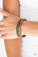Load image into Gallery viewer, Paparazzi Metal Movement Brass Stretch Bracelet
