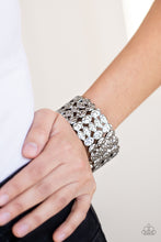 Load image into Gallery viewer, Paparazzi - Tectonic Texture - Stretch Bracelet - Gold or Black
