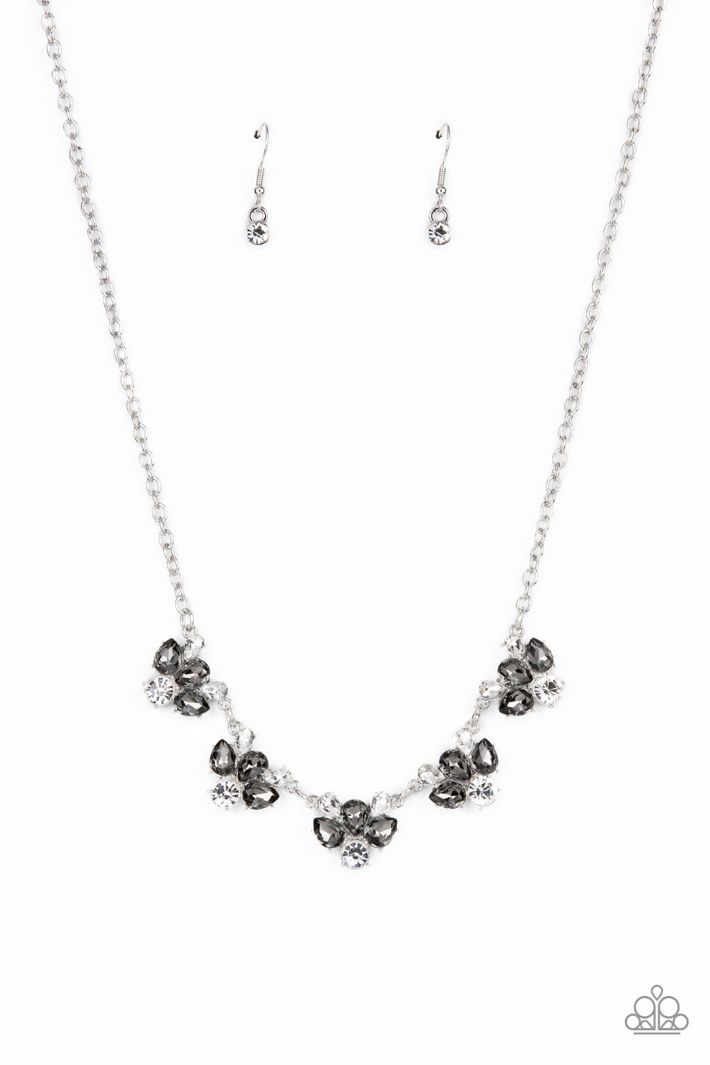 Paparazzi - Envious Elegance - Silver Necklace