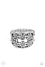 Load image into Gallery viewer, Paparazzi Crazy About Daises Silver Ring
