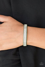 Load image into Gallery viewer, Babe Bling Green Wrap Bracelet

