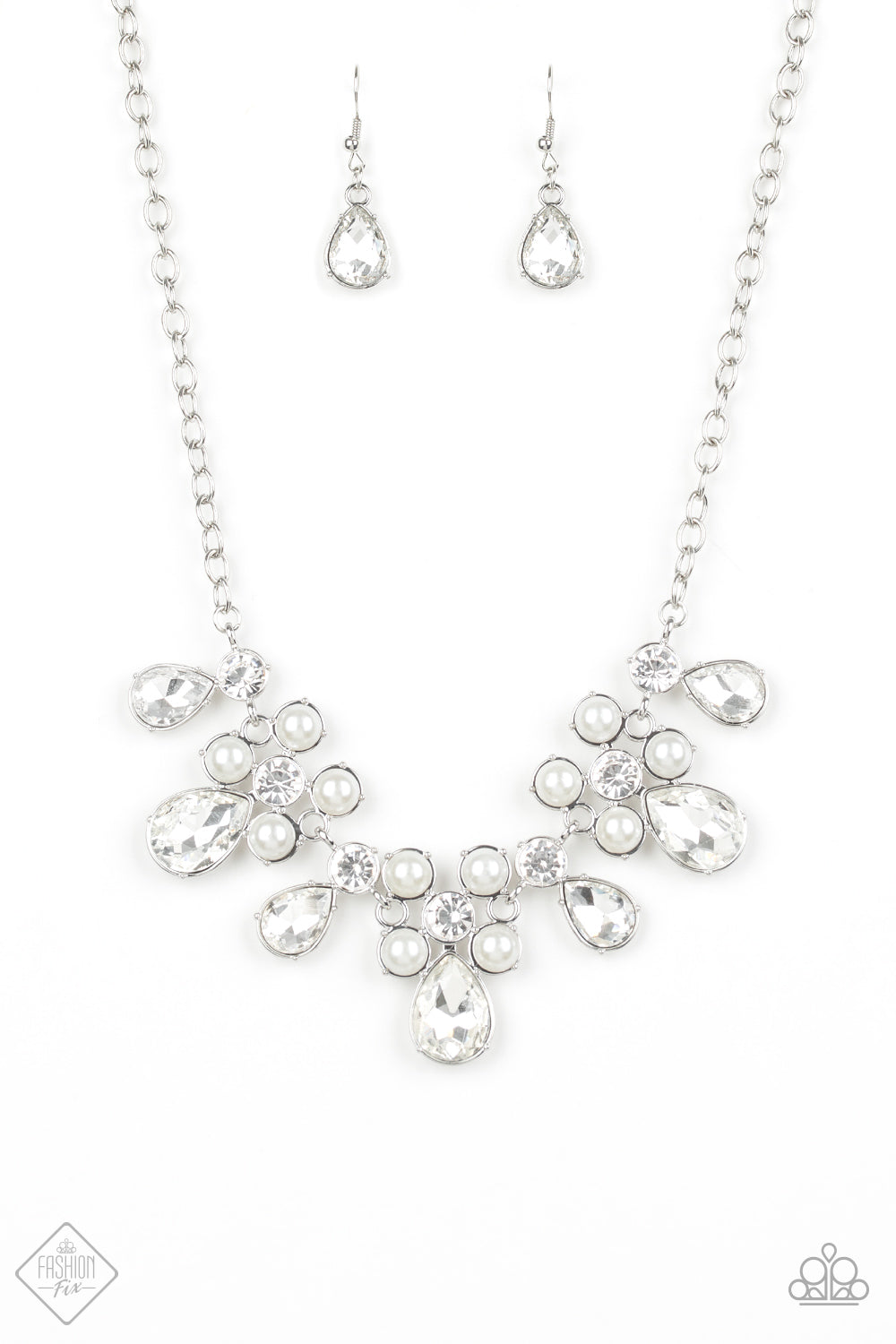 Fashion Fix Fiercely 5th Avenue - Demurely Debutante White Necklace - NWT068