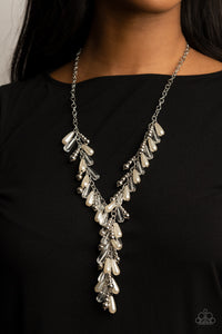 Paparazzi - Dripping with Diva-titude White Pearl Necklace - Life of the Party April 2021