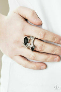 Flawless Foliage Ring - Choose from black or green