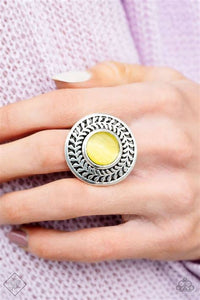 Fashion Fix Glimpses of Malibu April 2019 Yellow Complete Trend Blend