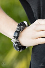 Load image into Gallery viewer, Glaze of Glory Black Bracelet Blockbuster
