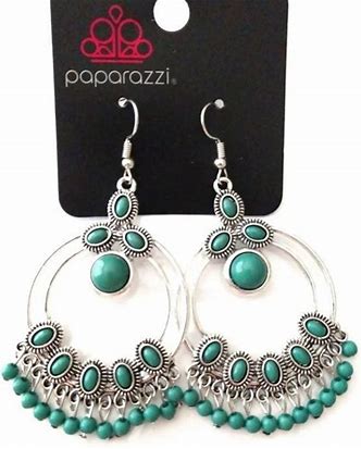 Paparazzi Palm Breeze Green Earrings - Fashion Fix Exclusive