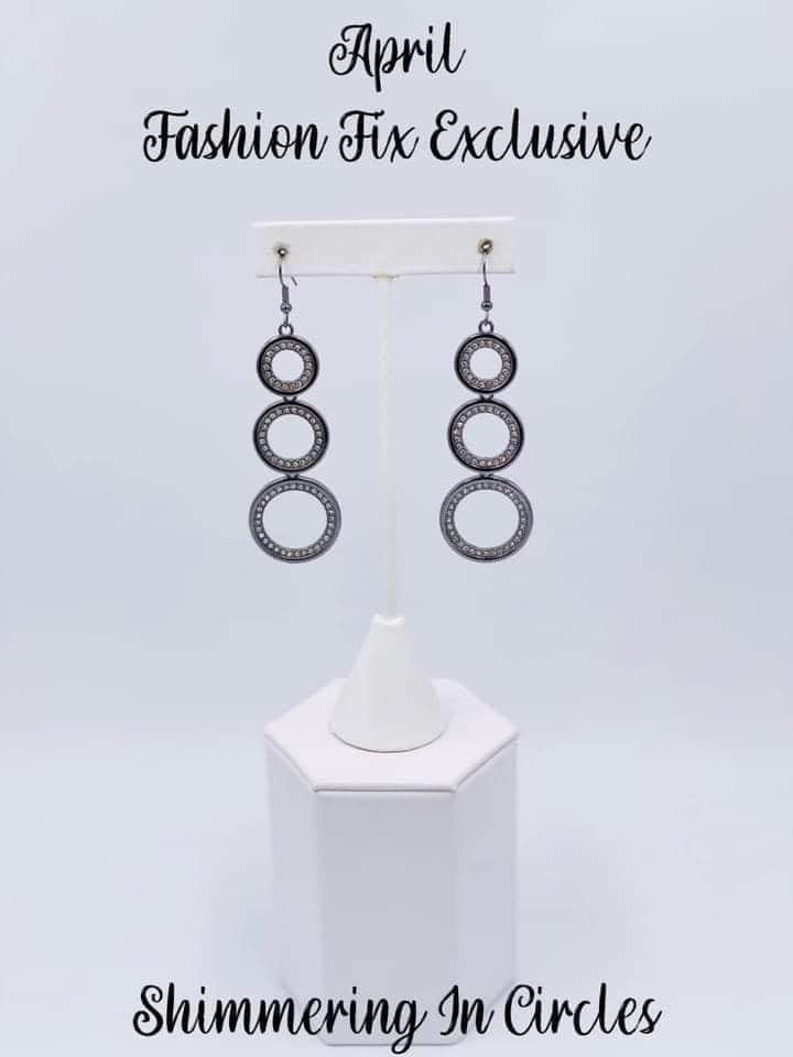 Paparazzi - Shimmering in Circles Black Earrings - Fashion Fix Exclusives April 2022