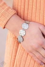 Load image into Gallery viewer, Fashion Fix Sunset Sightings January 2020 Silver Trend Blend Collection
