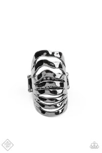 Sound Wave Black Ring