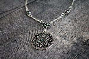 Paparazzi - Timeless Traveler - Green Necklace - Fashion Fix Exclusive Dec 2021