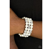 Load image into Gallery viewer, Paparazzi Undeniably Dapper - Silver Pearl Stretch Bracelet - Life of the Party Dec 2018
